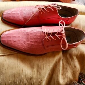 Giovanni men's leather dress shoe alligator style pink size 10-worn once